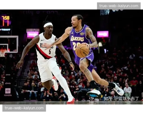 湖人双向合同调整收官：小尼克-史密斯入替，科比-巴夫金遭裁